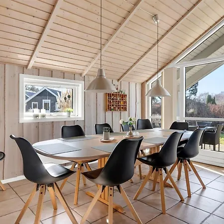 Semesterbostad Gudrid - 550m From The Sea By Interhome *